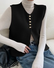 Buttoned knit Vest T20048