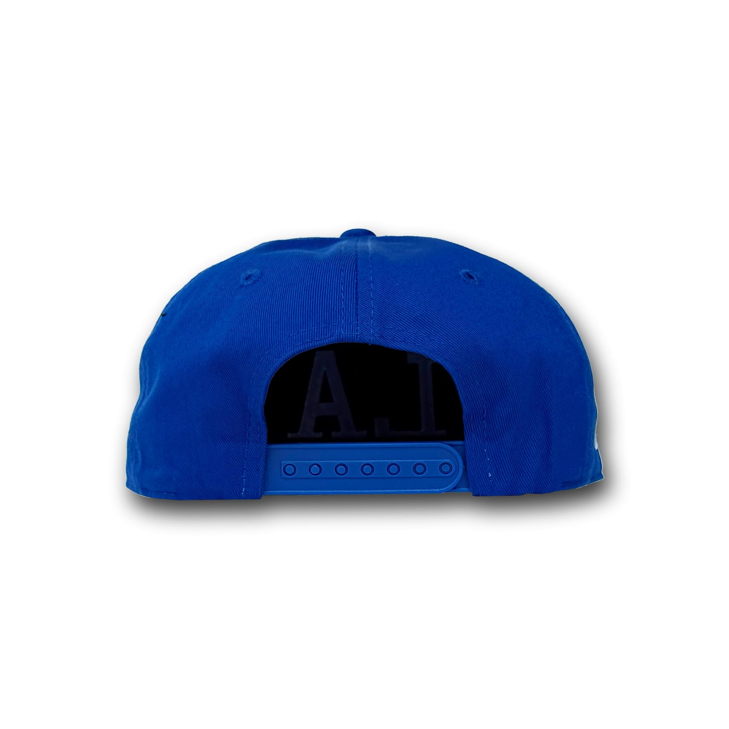 oMA / LA HAT | HOLICK