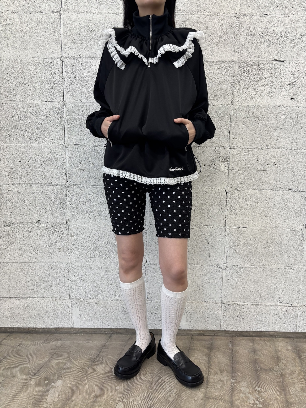 WILD THINGS Sailor collar hoodie