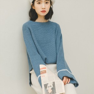 【送料無料】 かぎ編みニットセーター  フレア袖  ゆったり  暖かい  暖かコーデ   厚手生地  ふわふわ  バイカラー  カジュアル系  フェミニン  大人可愛い  レディースファッション  可愛い  30代・40代  ラウンドネック  冬  お出かけ