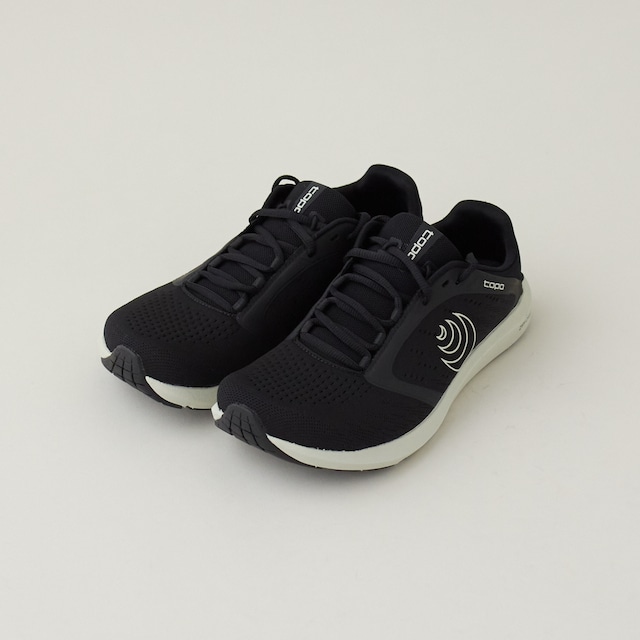 Topo Athletic トポ アスレチック ST-5  / Black/Grey レディース ロードランニング シューズ