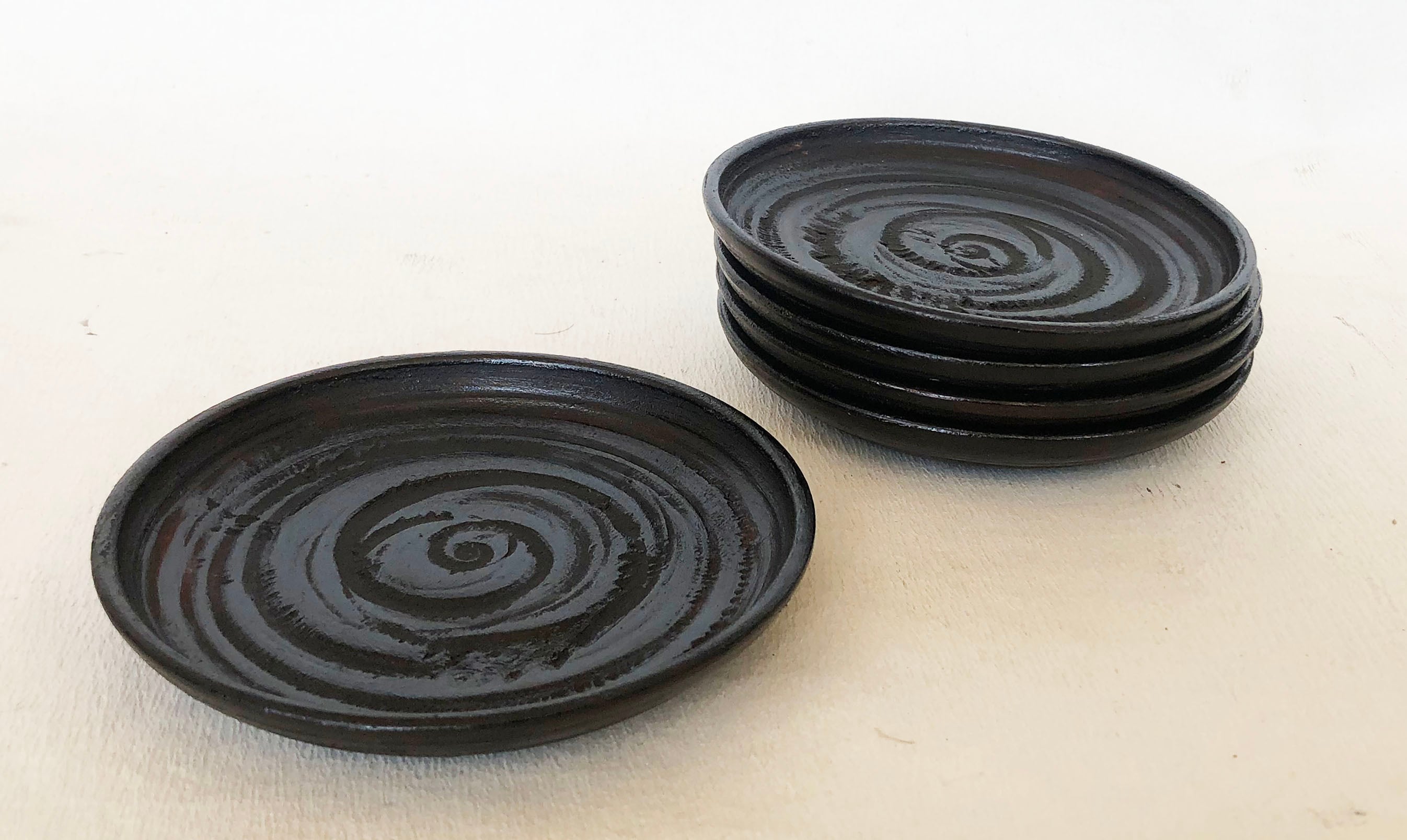 ペーパーウェイト 置物 かえる 摺漆 木製 手造り 讃岐漆器