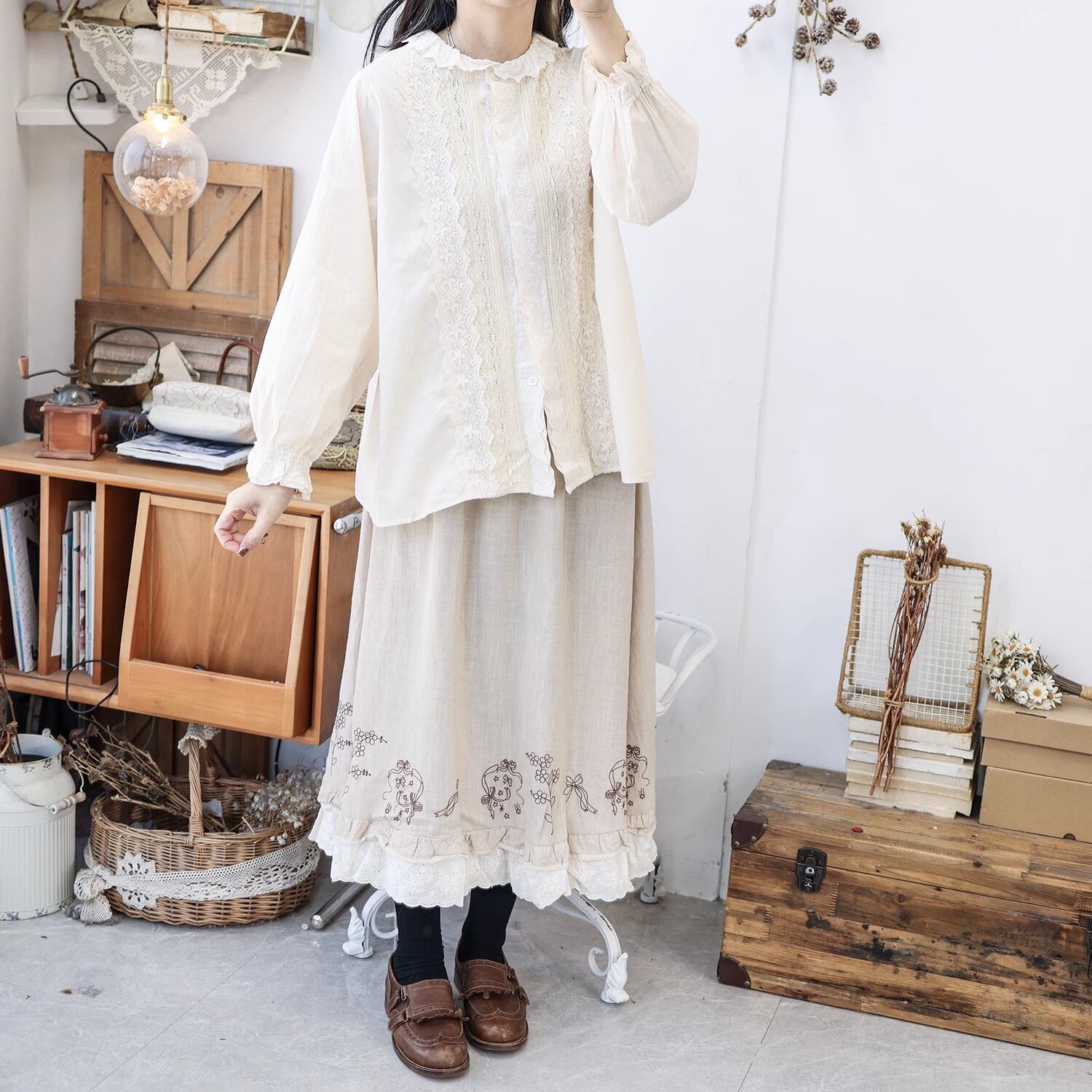 【EVERYBIRTHDAY】Flower's Leaf ネックレース 2色/裾フラワー刺繍レーススカート ・6508 | Lehtia