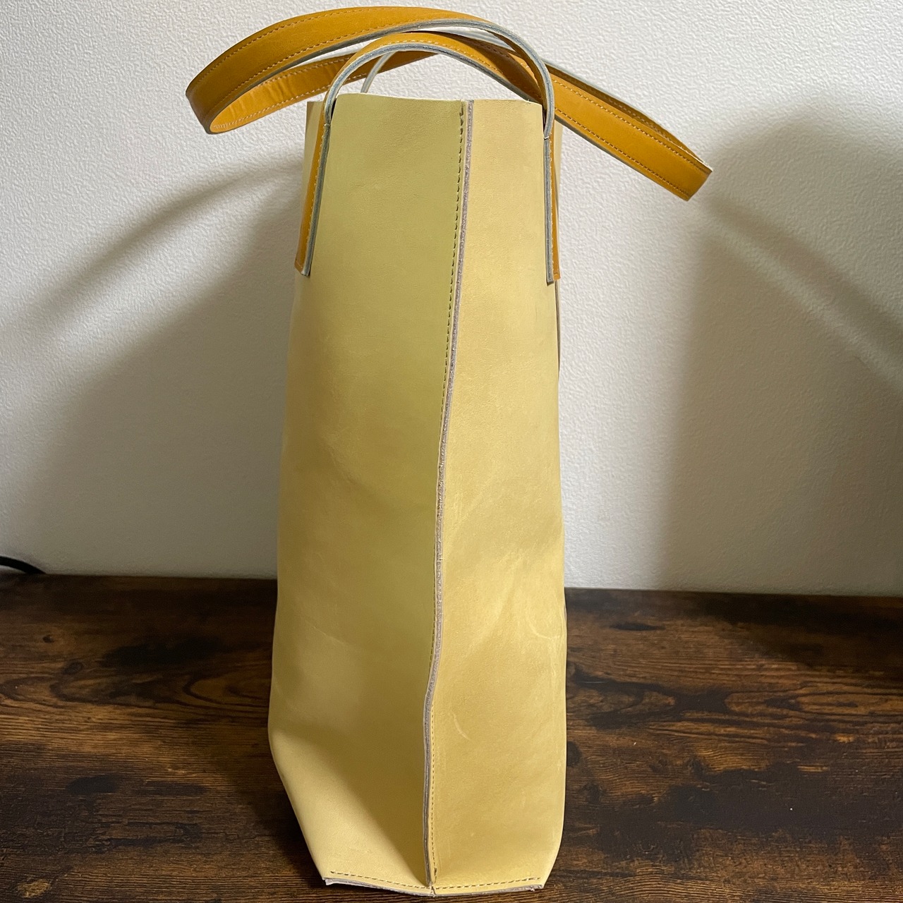 グローブレザー トートバック（縦型）金具なし 【国産牛革】