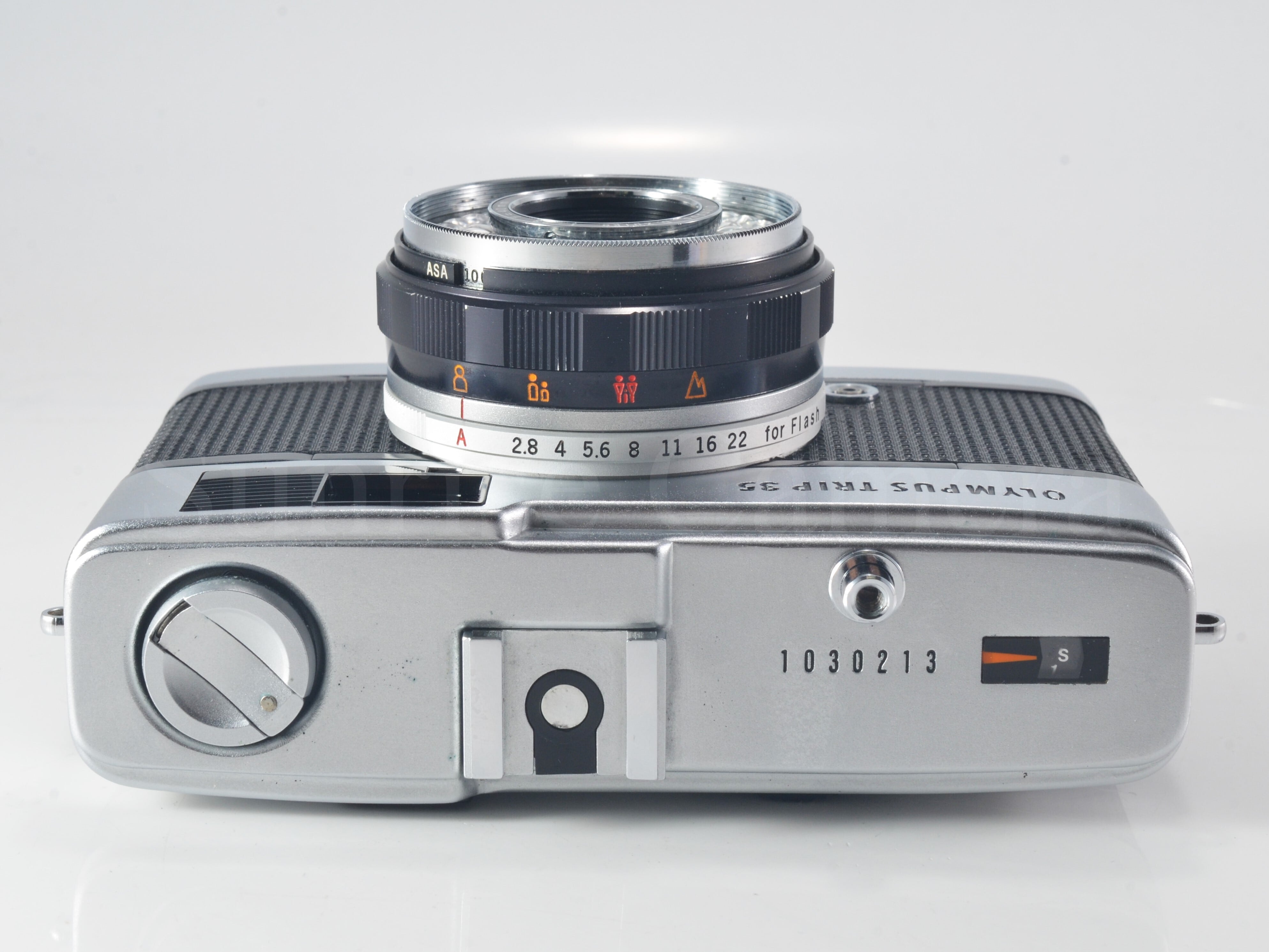 超人気機種】OLYMPUS TRIP35 / D.Zuiko 40mm F2.8 整備済 ネガフィルム