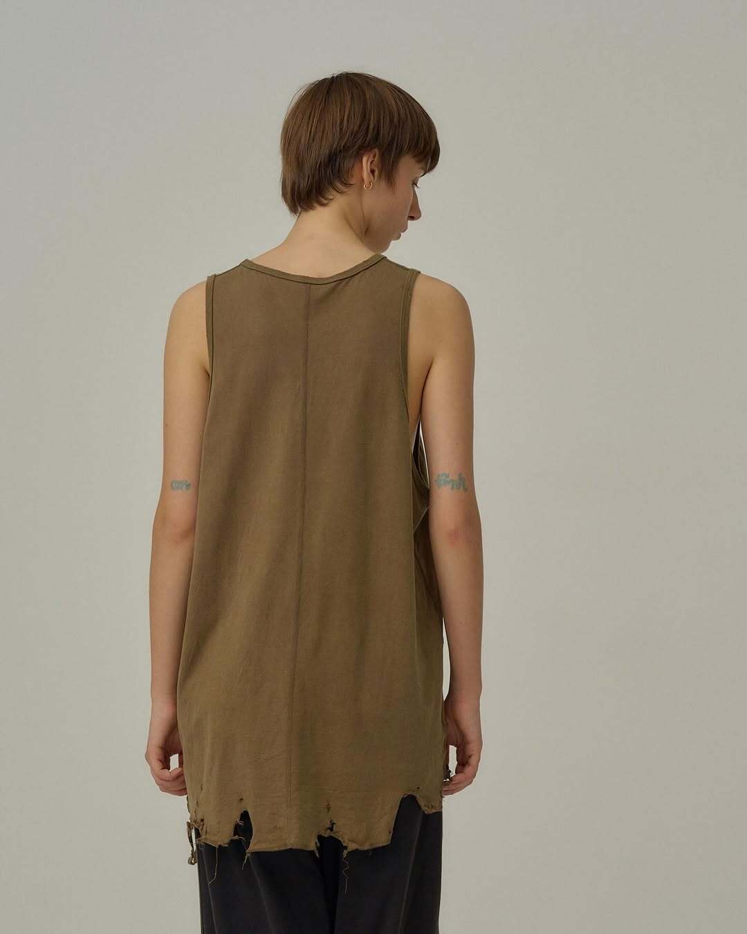 2025 SUMMER COLLECTION】ANCELLM DAMAGE TANK TOP (BROWN) ANC-CT141