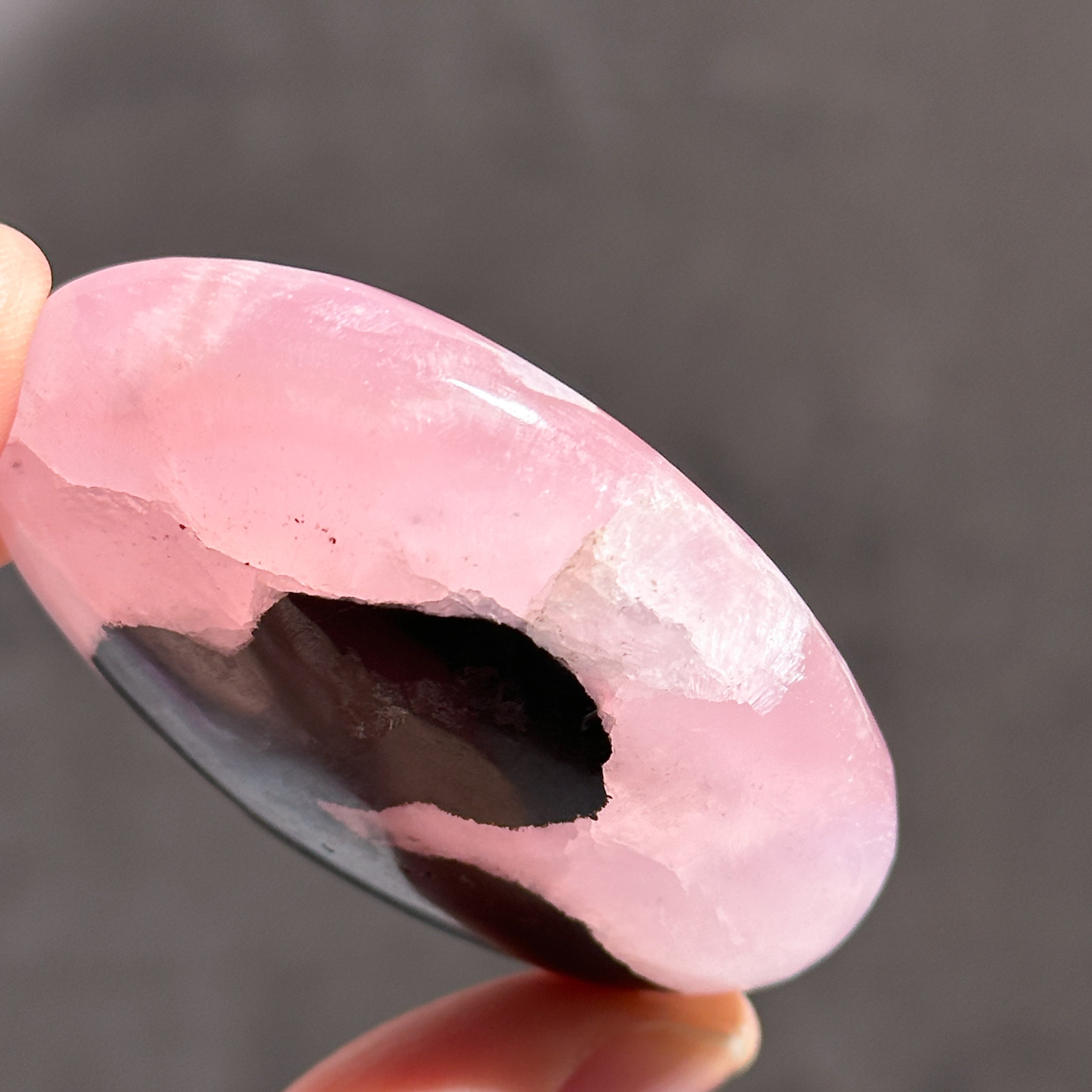 ピンクアラゴナイト パームストーン 72◇Pink Aragonite Palm Stone