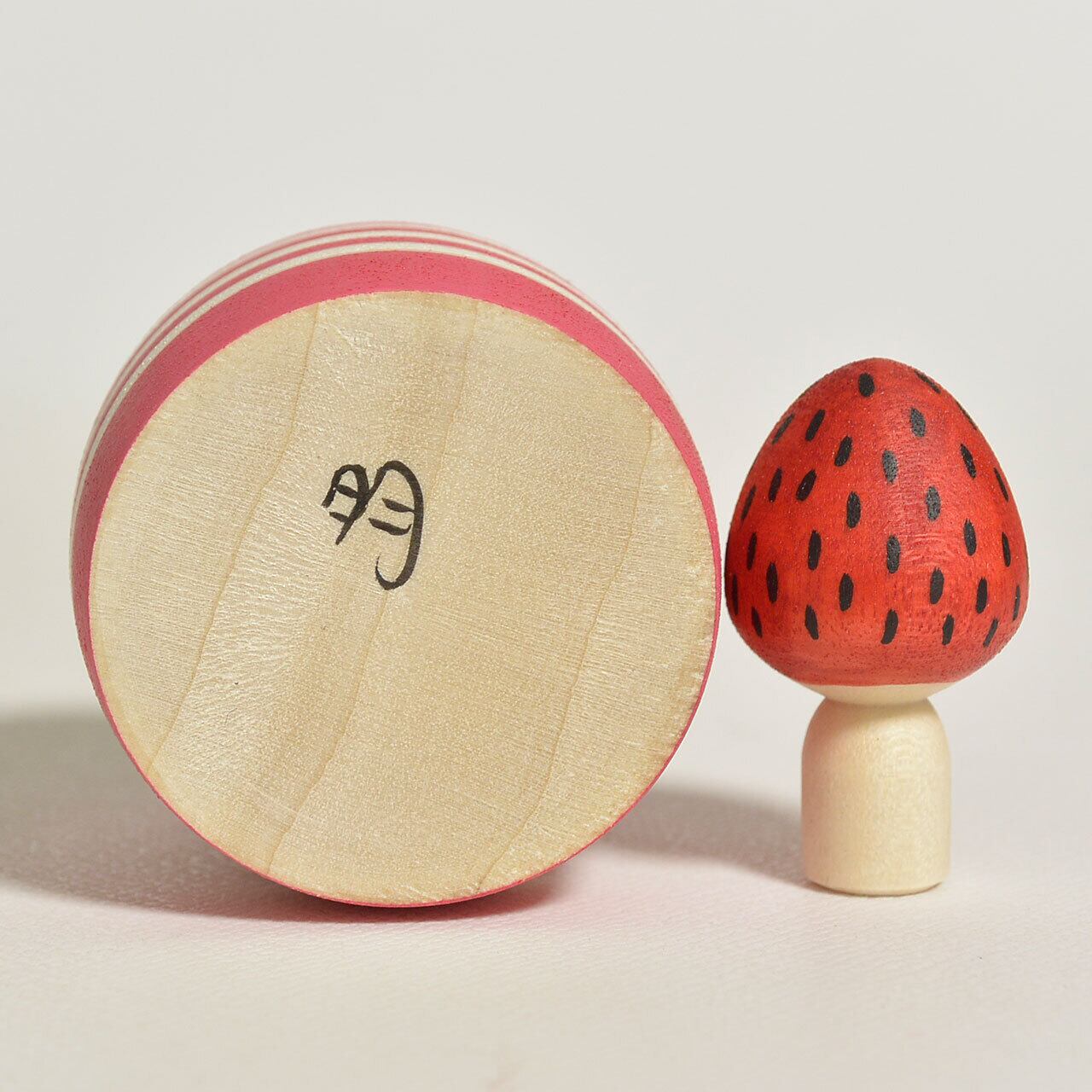 いちごケーキちゃんえじここけし 約1.5寸 約4.5cm 鈴木明 工人（作並系