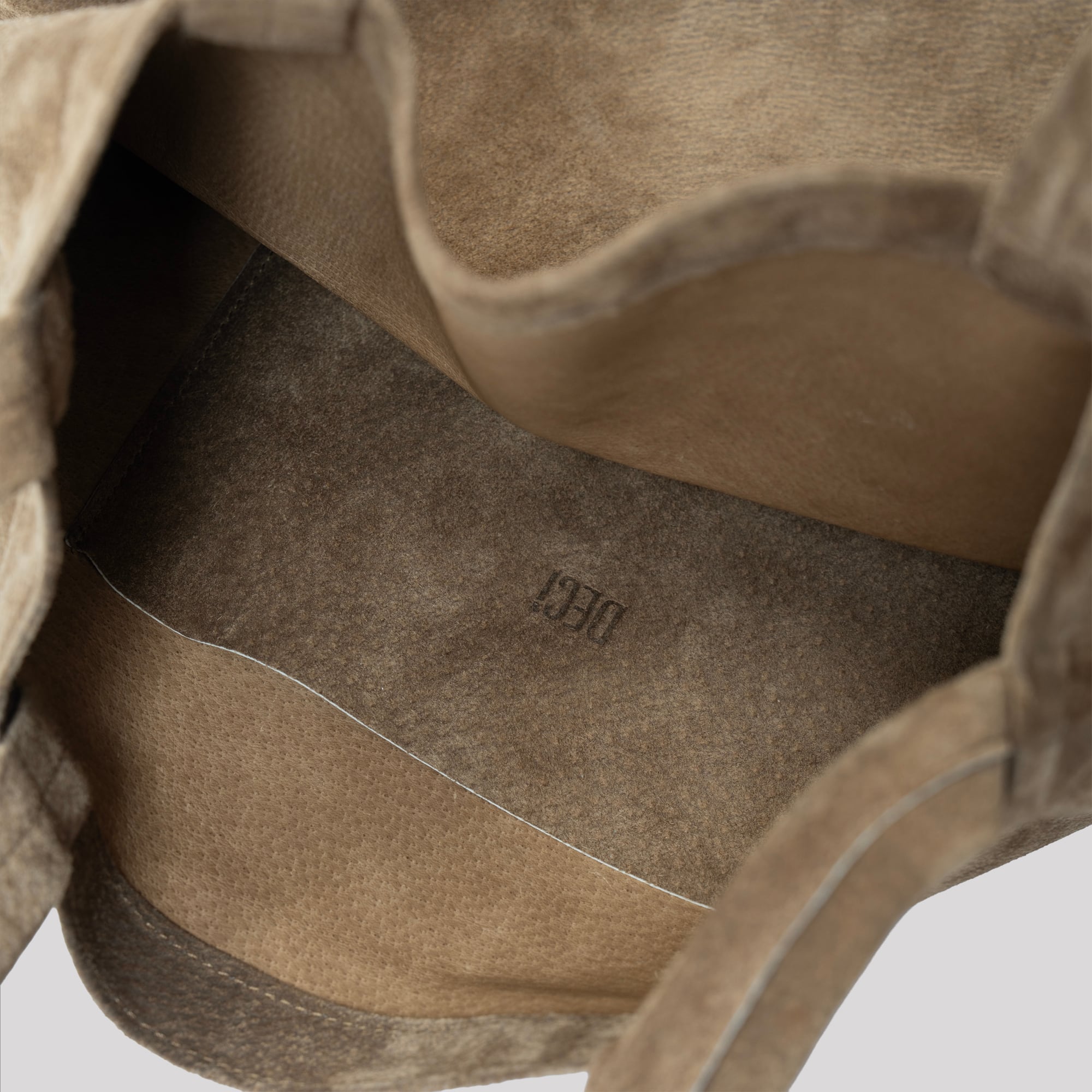 バッグ DECI Suede Tote Bag L ovy DECI Suede Tote Bag L ovy - メルカリ