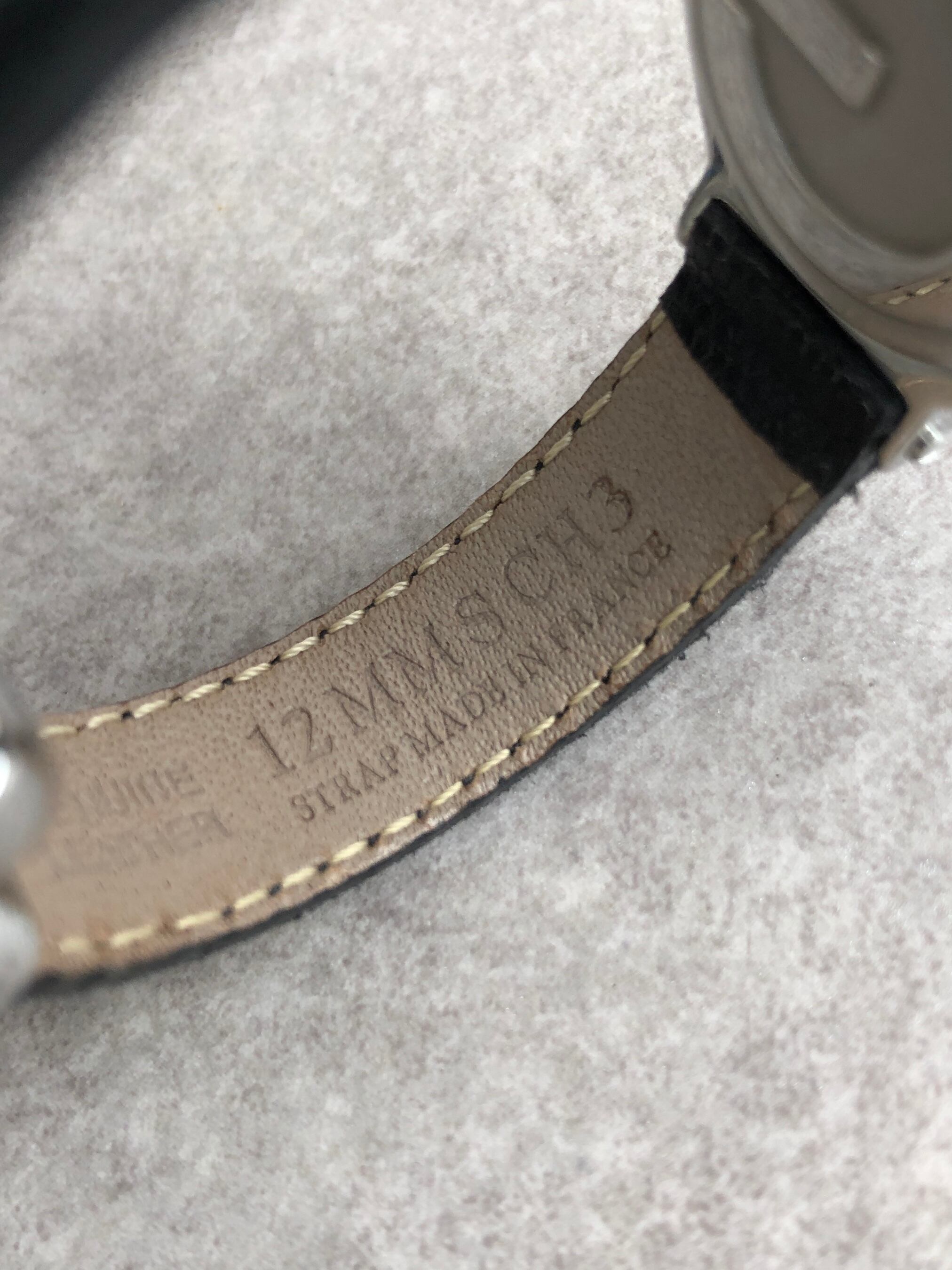 GUCCI グッチ 腕時計 シルバー×ブラック ターンフェイス 6600L vintage