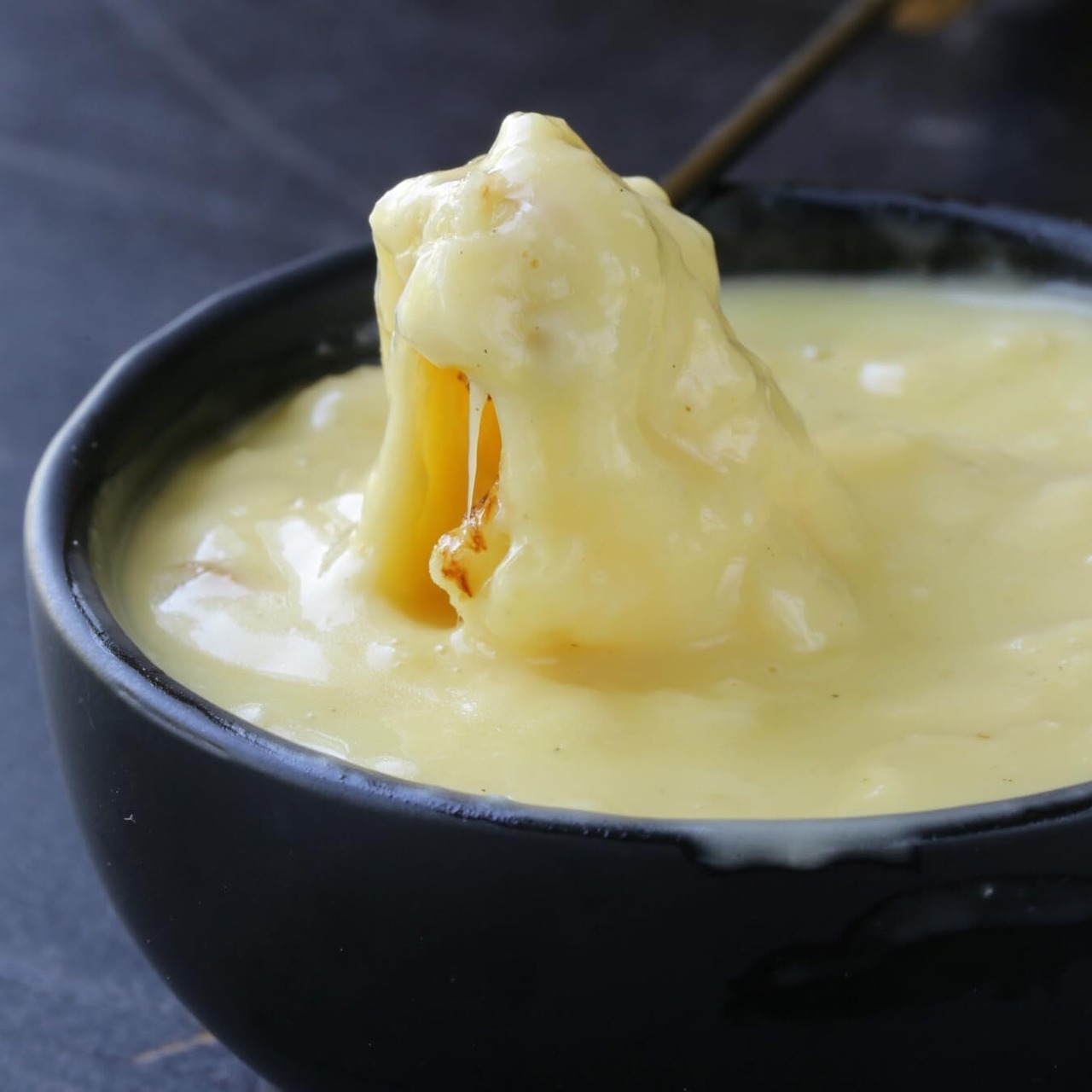 とろけるグラスフェッドチーズ3種セット 各100g（ラクレット エメンタール ボーフォール）｜フォンデュ グラタン ピザに最適な贅沢ミックス Meltable Grassfed Cheese 3-Variety Set 100g Each (Raclette, Emmental, Beaufort)｜Premium Mix Ideal for Fondue, Gratin, and Pizza