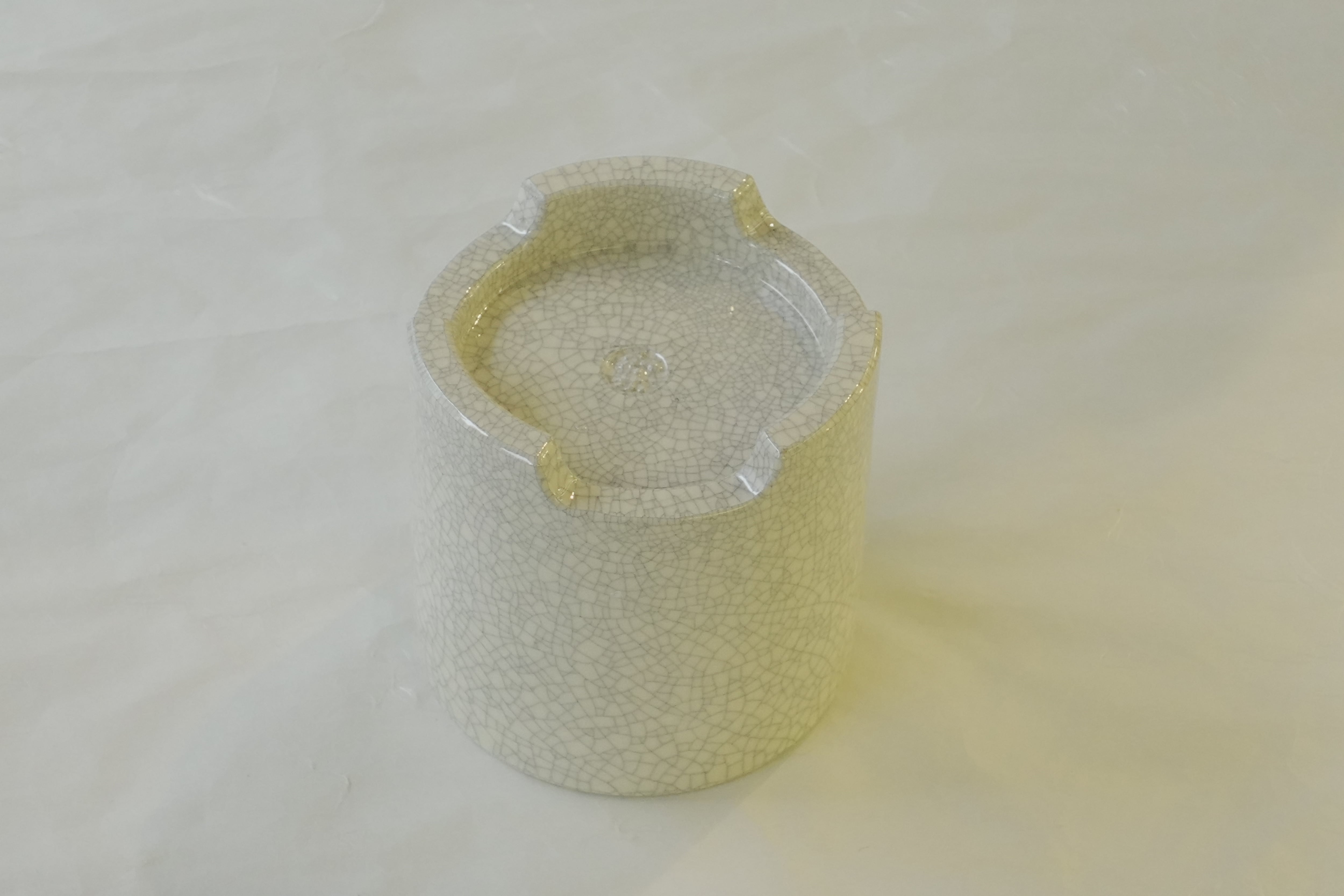 楽焼 和楽 作 火入れ 白 貫入 大 | 小林漆陶