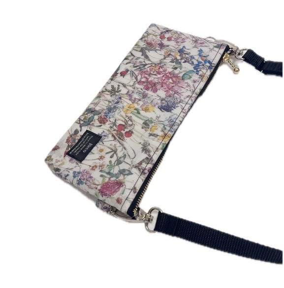 長財布 ショルダー付 リバティプリント ワイルドフラワーズ | Reco