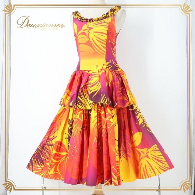 フラダンス 衣装 PauSkirtShop パウスカートショップ ワンピース ドレス オレンジ系 レフア柄 黄 紫 フリル 華やか ハレハワイイ ダンス衣装 イベント ステージ 華やか 鮮やか かわいい 袖なし イエロー系 パープル系