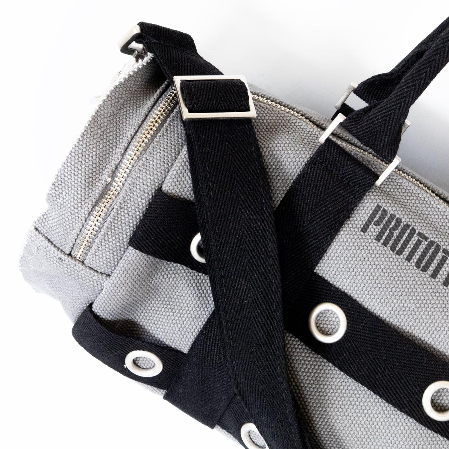 UNEEK BASEMNT - Discover independent style.