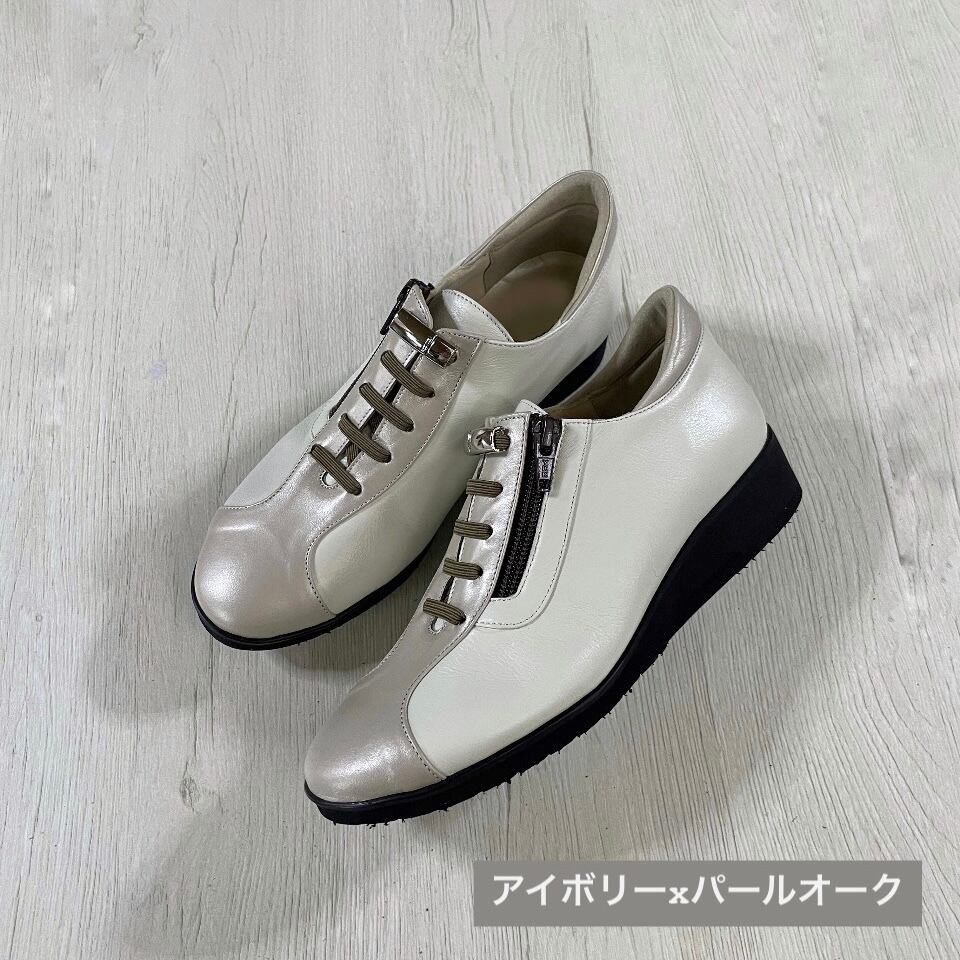 レースアップスニーカー