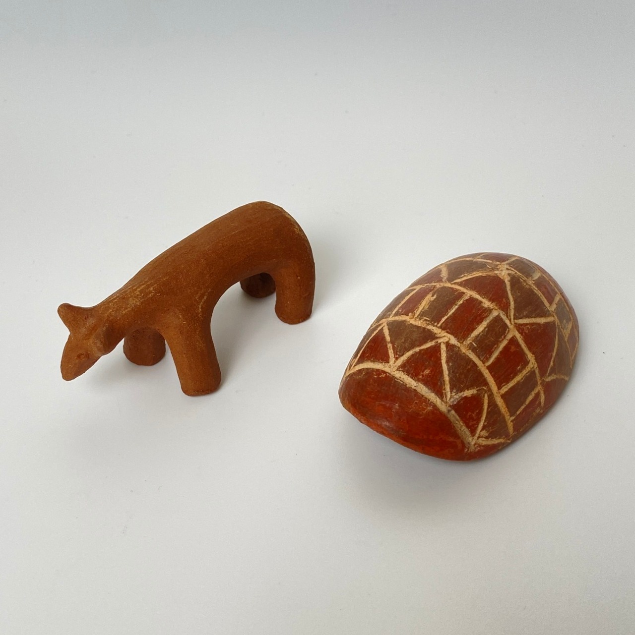 フォークアート アルマジロ