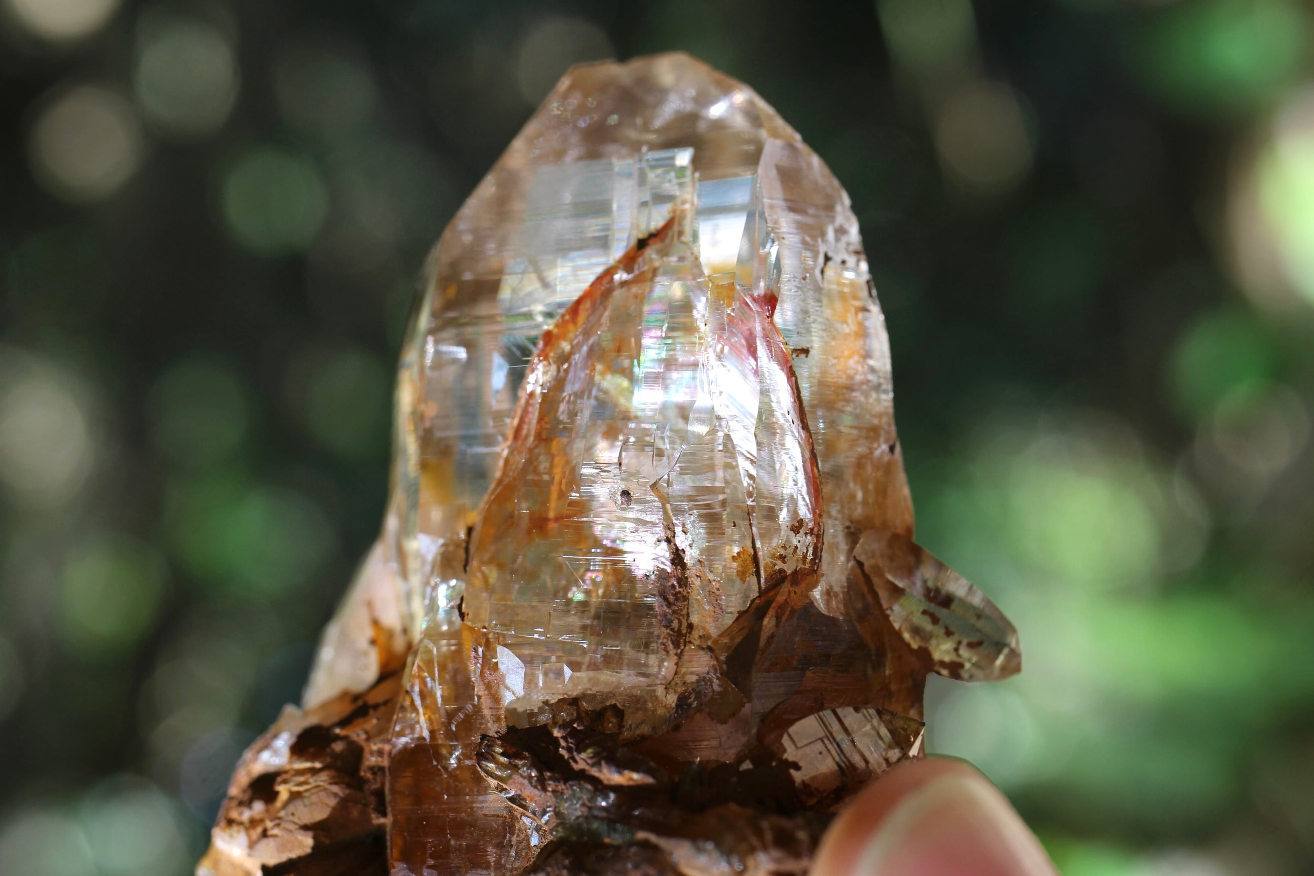 ガネーシュヒマール産 ヒマラヤ水晶 リモナイト 虹入り | 石垣島の夜光