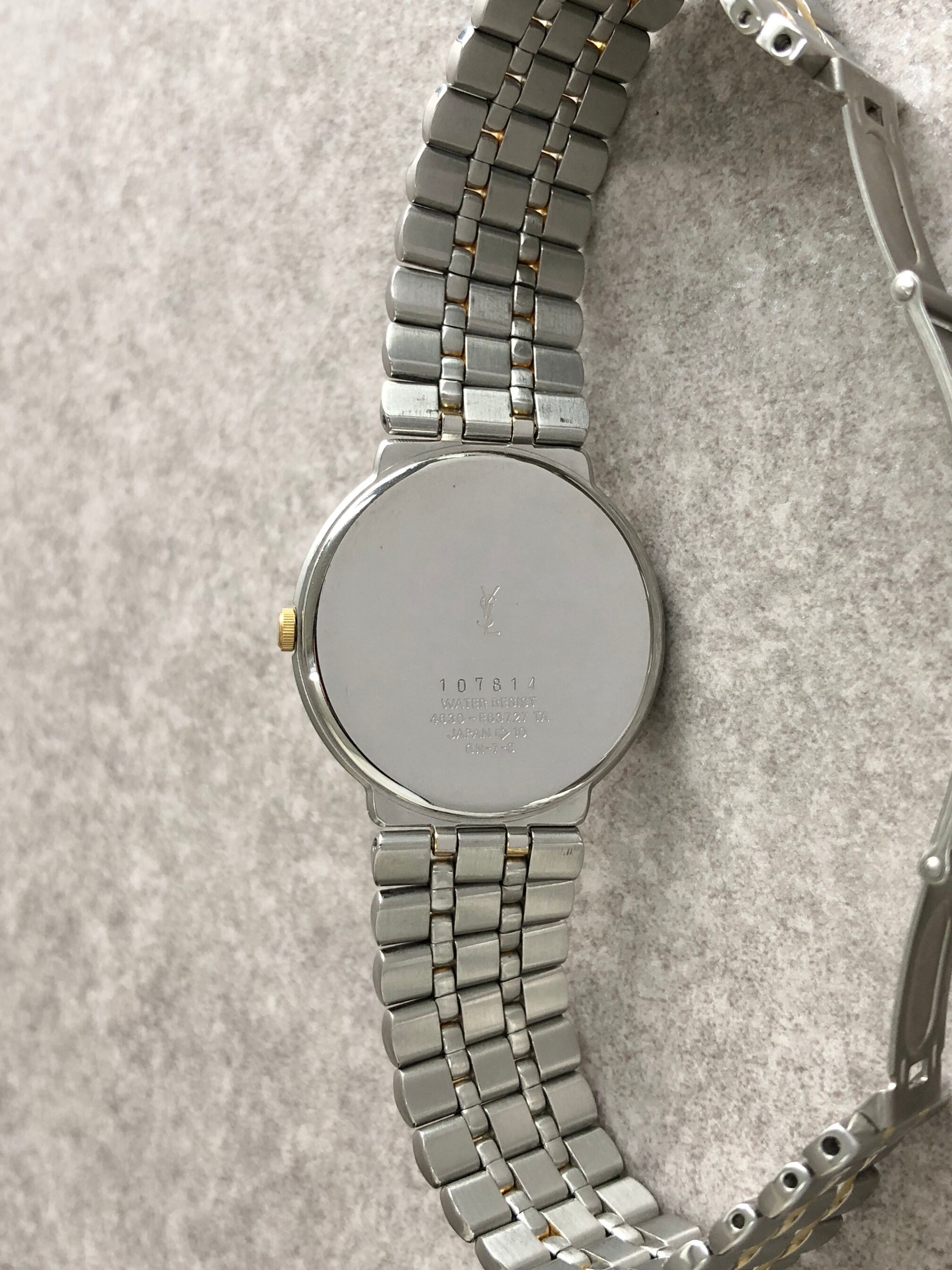 Yves Saint Laurent イヴ・サンローラン 腕時計 シルバー