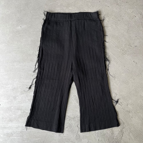 LIMI feu / Side cut-off cropped pants