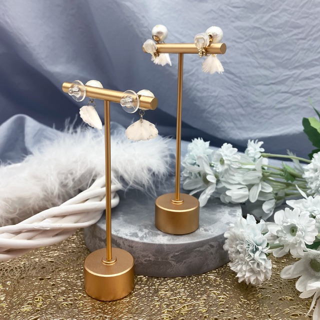 チョウザメ鱗耳飾り