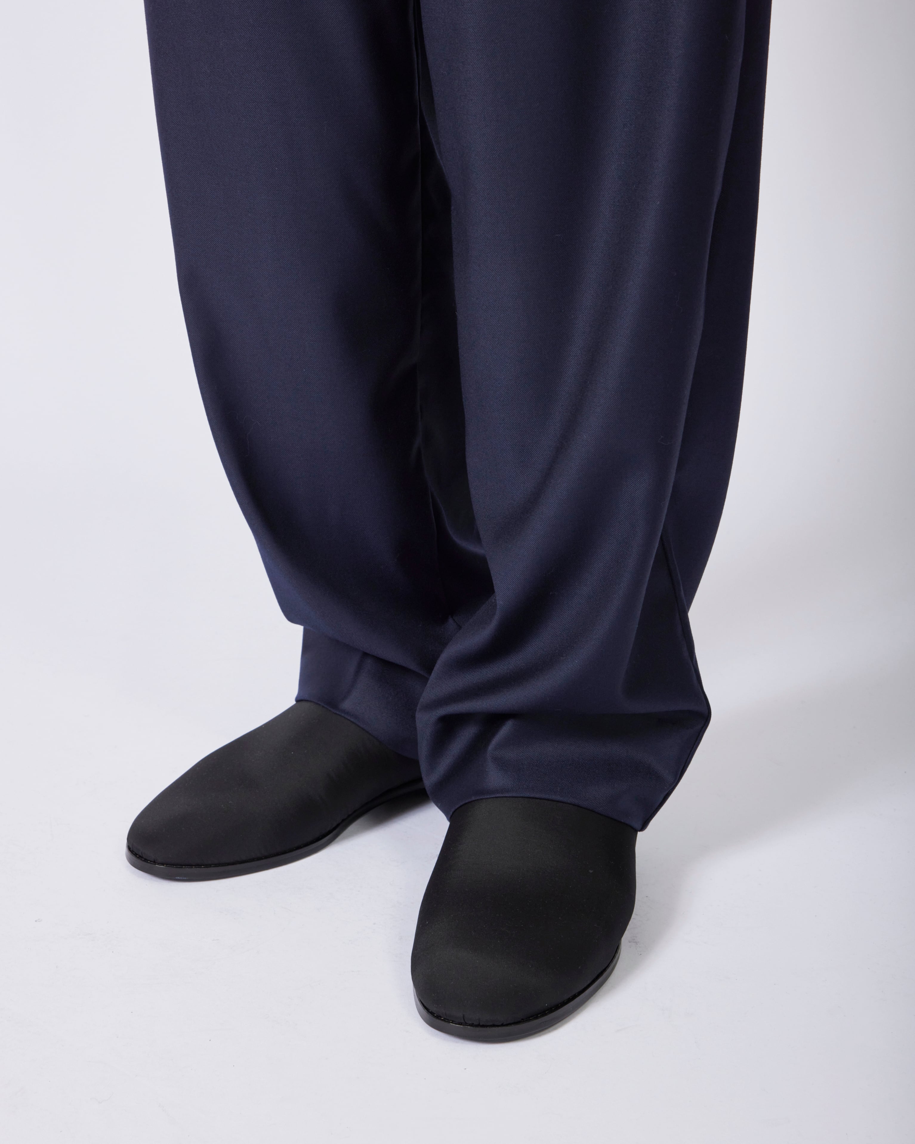 everyone easy slacks fabric by Loro Piana (NAVY) | everyone