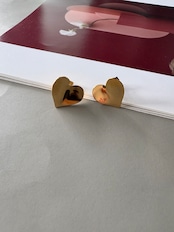 ハートプレートピアス