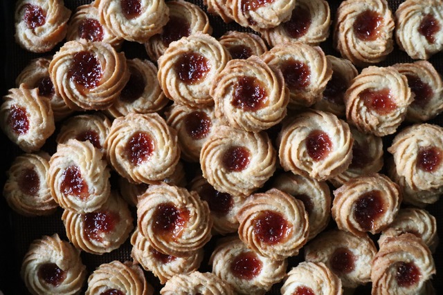 ネコと女の子の缶【2セット〜ご注文専用】