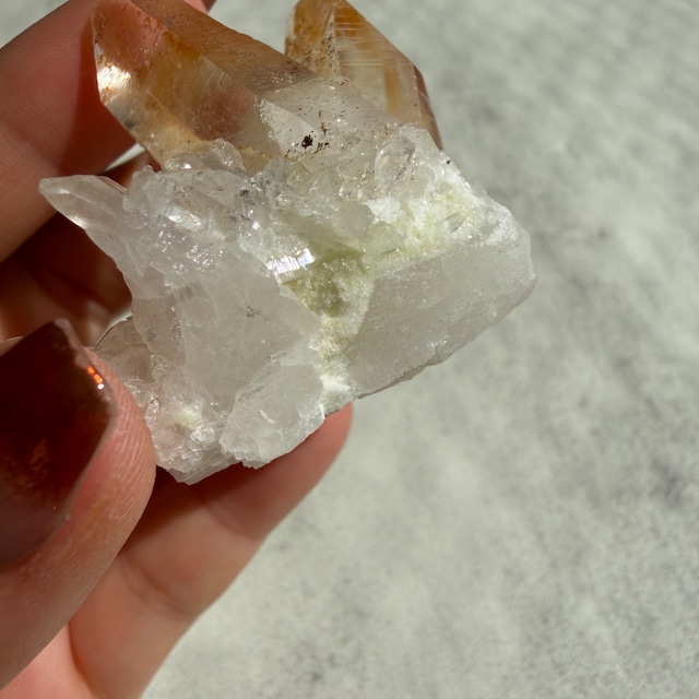 ネパール・ダーディン産 ヒマラヤ水晶 ゴールデンヒーラー クラスター No.21