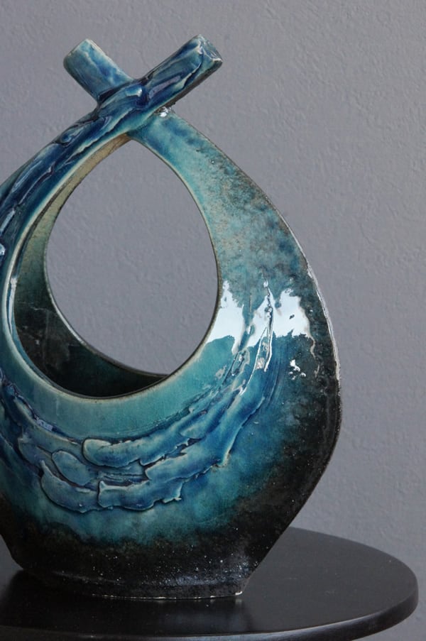 信楽焼　花器一輪挿し蹲る　特殊穴窯焼成 信楽焼 花器一輪挿し蹲る 特殊穴窯焼成