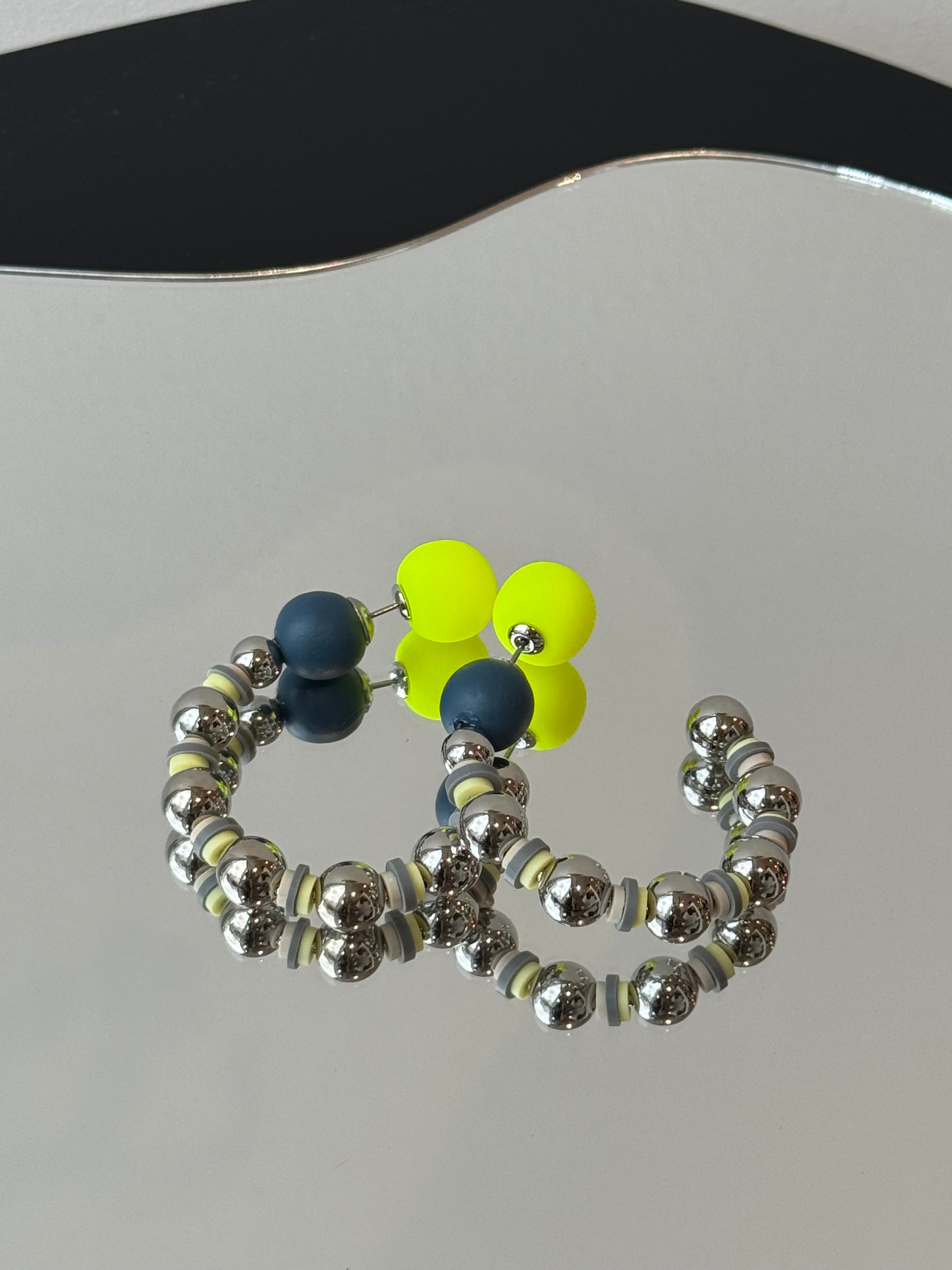 half hoop gray yellow silver mix sand