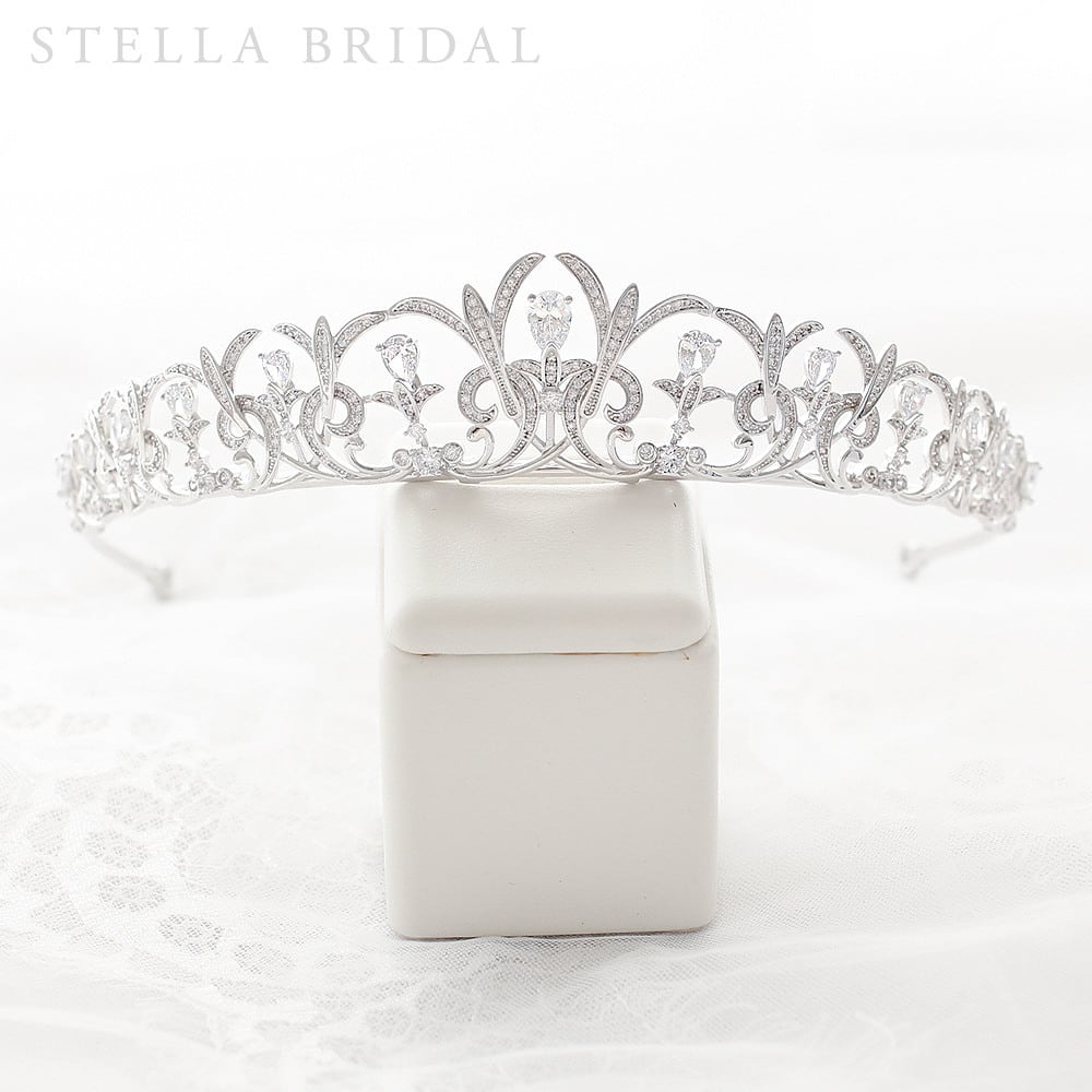 Stella Bridalのティアラ