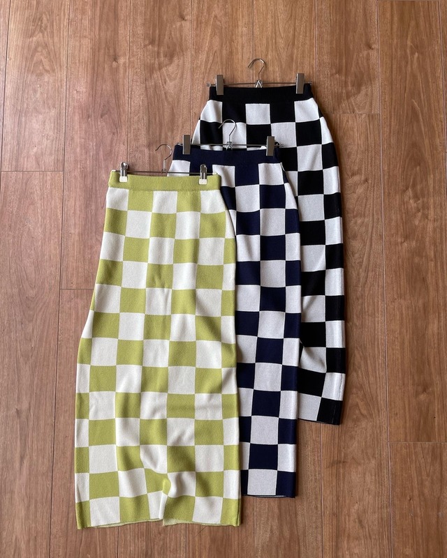 block check straight skirt