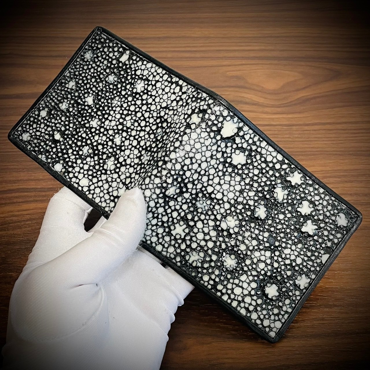極上梅花皮スタースティングレイ 二つ折り財布 - 二つ折り財布