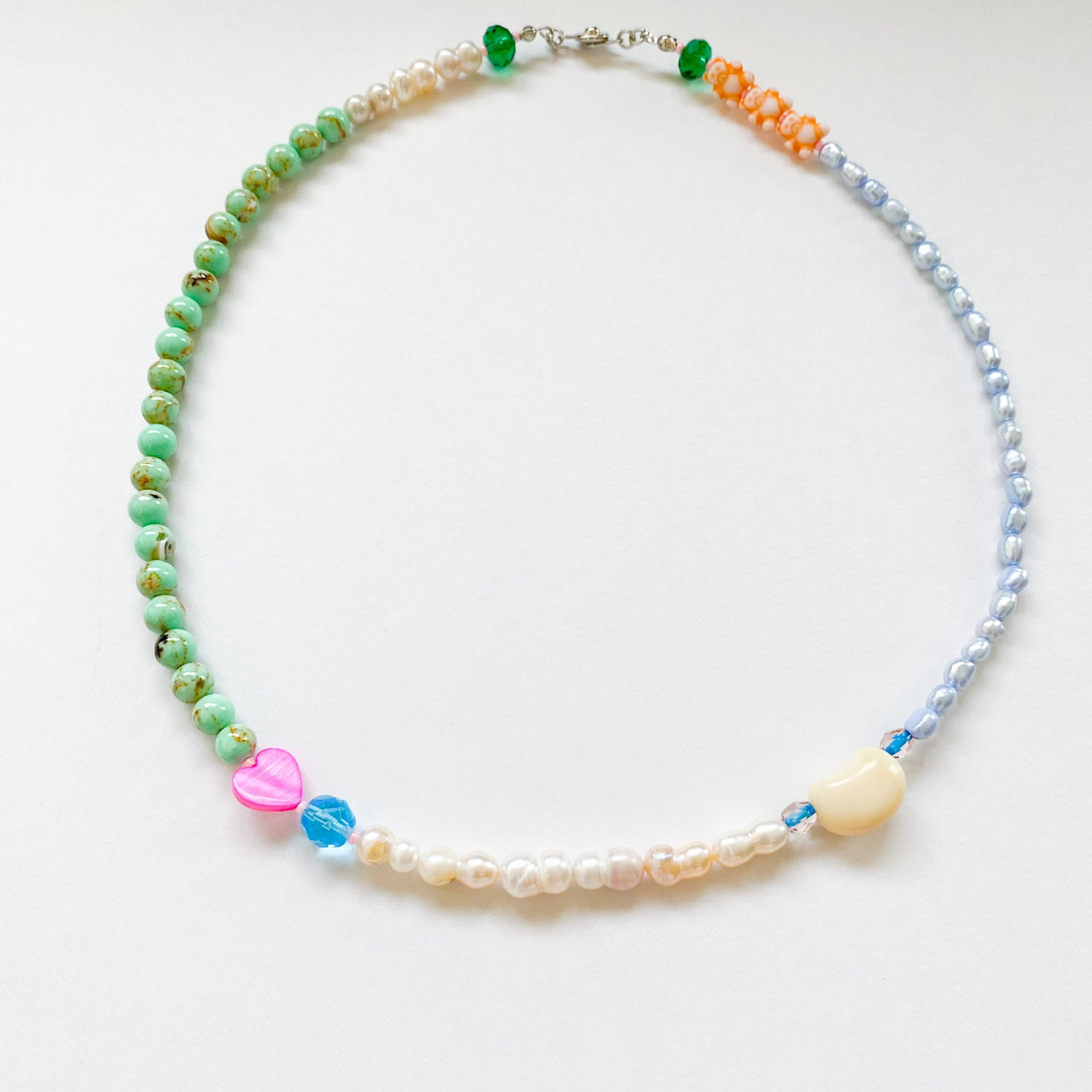 淡水パールとビーズのネックレス