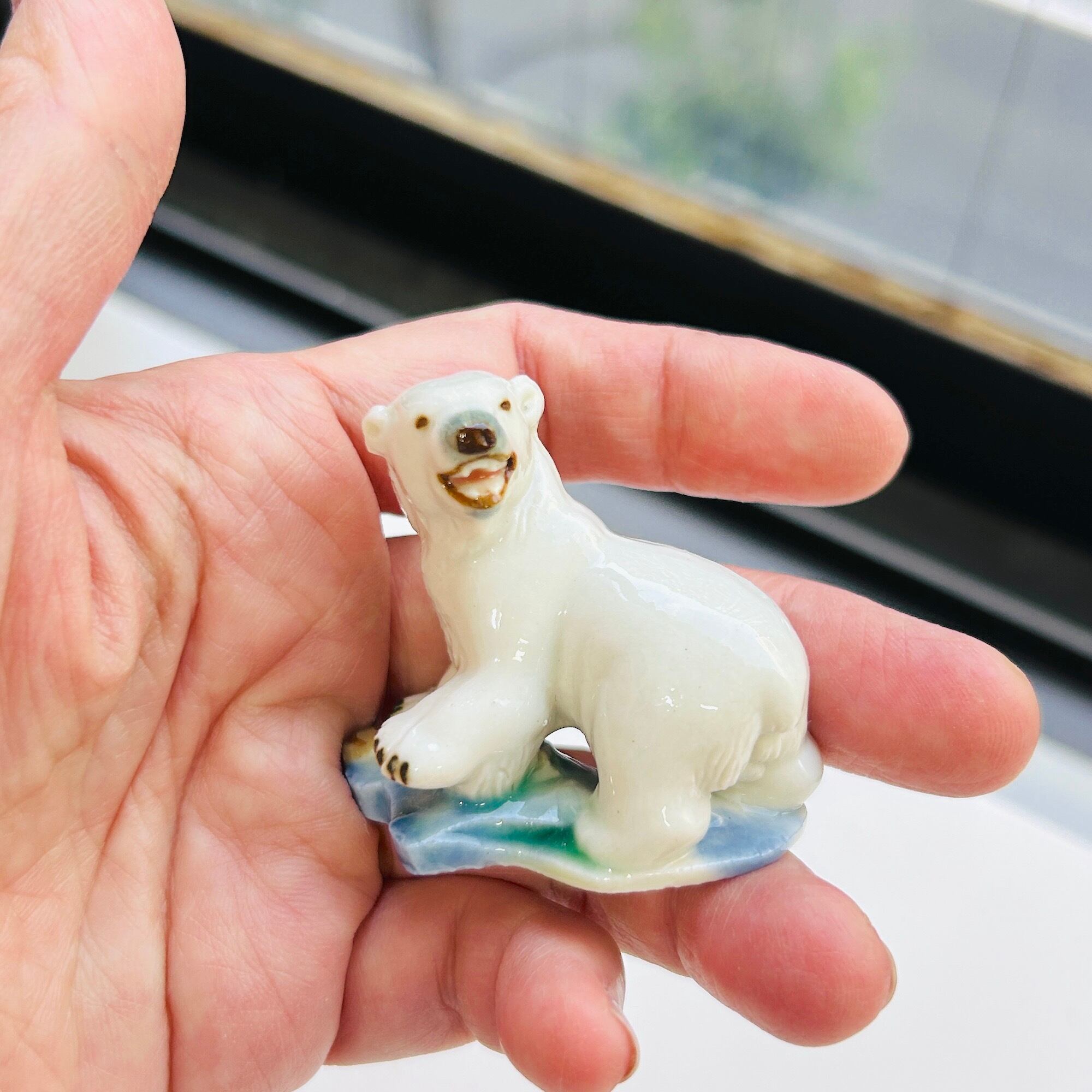 Milo Antiques & Vintage ARABIA Polar Bear フィギュリン 艶あり