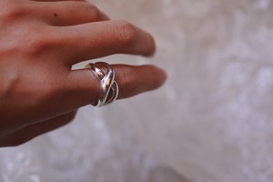 925 silver round ring.