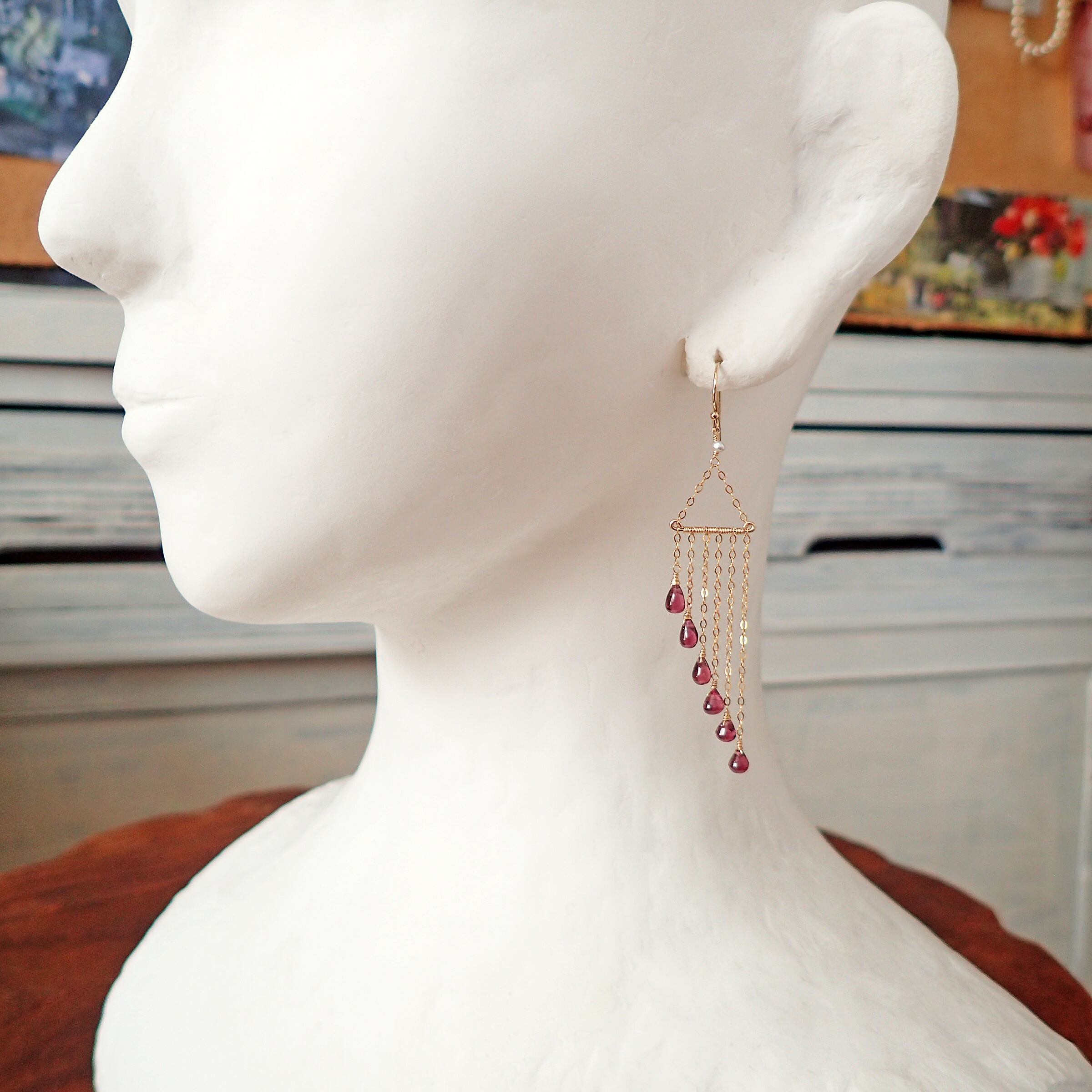 Garnet chandelier earrings | yukirra shop