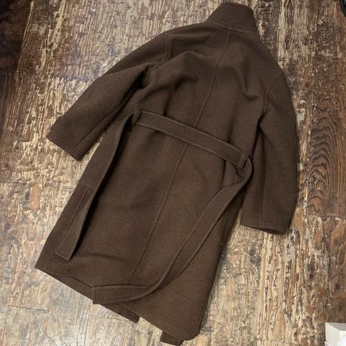 LEMAIRE ルメール 24AW WRAP COAT WITH CONTRAST STITCH BROWN LEMAIRE ルメール 24AW WRAP COAT WITH CONTRAST STITCH BROWN