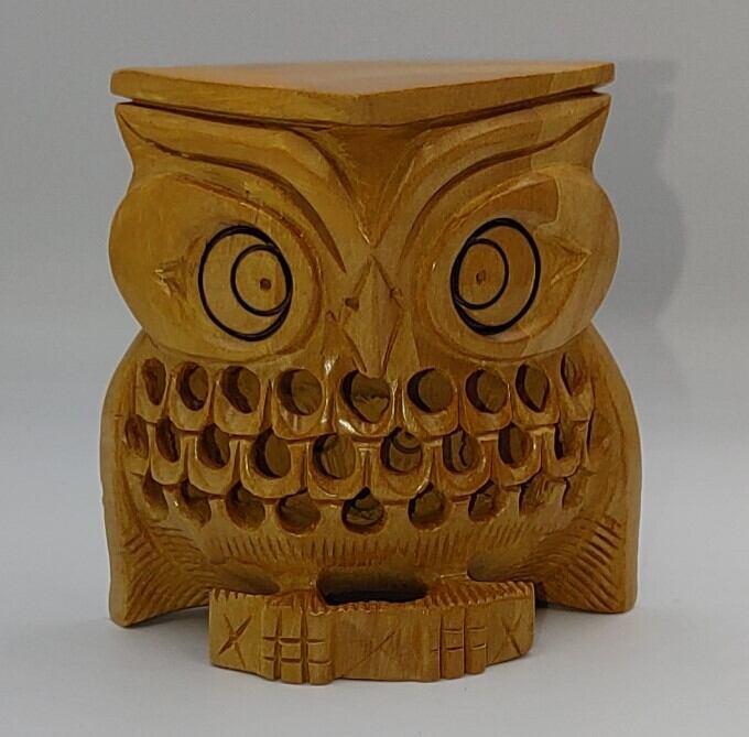 透かし三重彫り エゾフクロウ 高さ 15cm | ふくろうの館