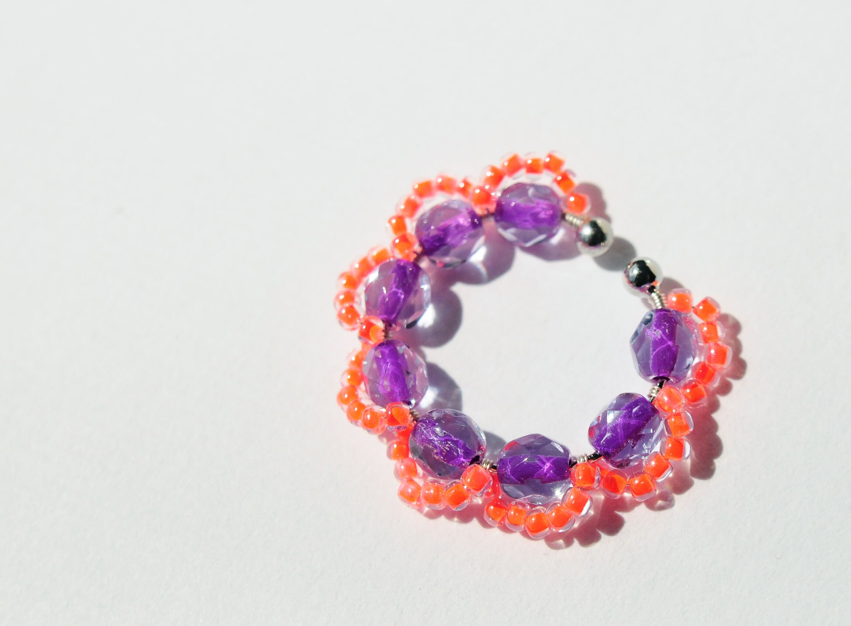 <Rollo~イロヅクビジュー~>イヤーカフ『 Murasaki × Neon Orange 』