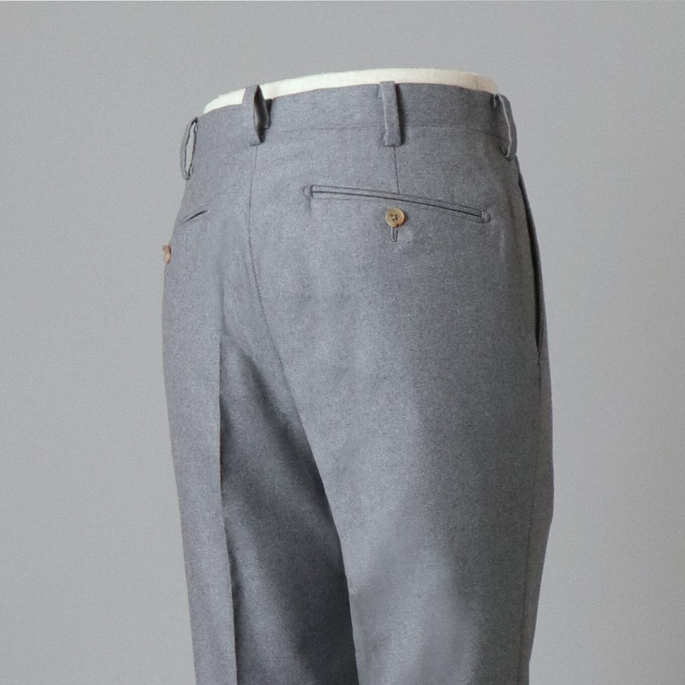 新品未使用California Arts ウールトラウザー 25ss 新品未使用California Arts ウールトラウザー 25ss - メルカリ