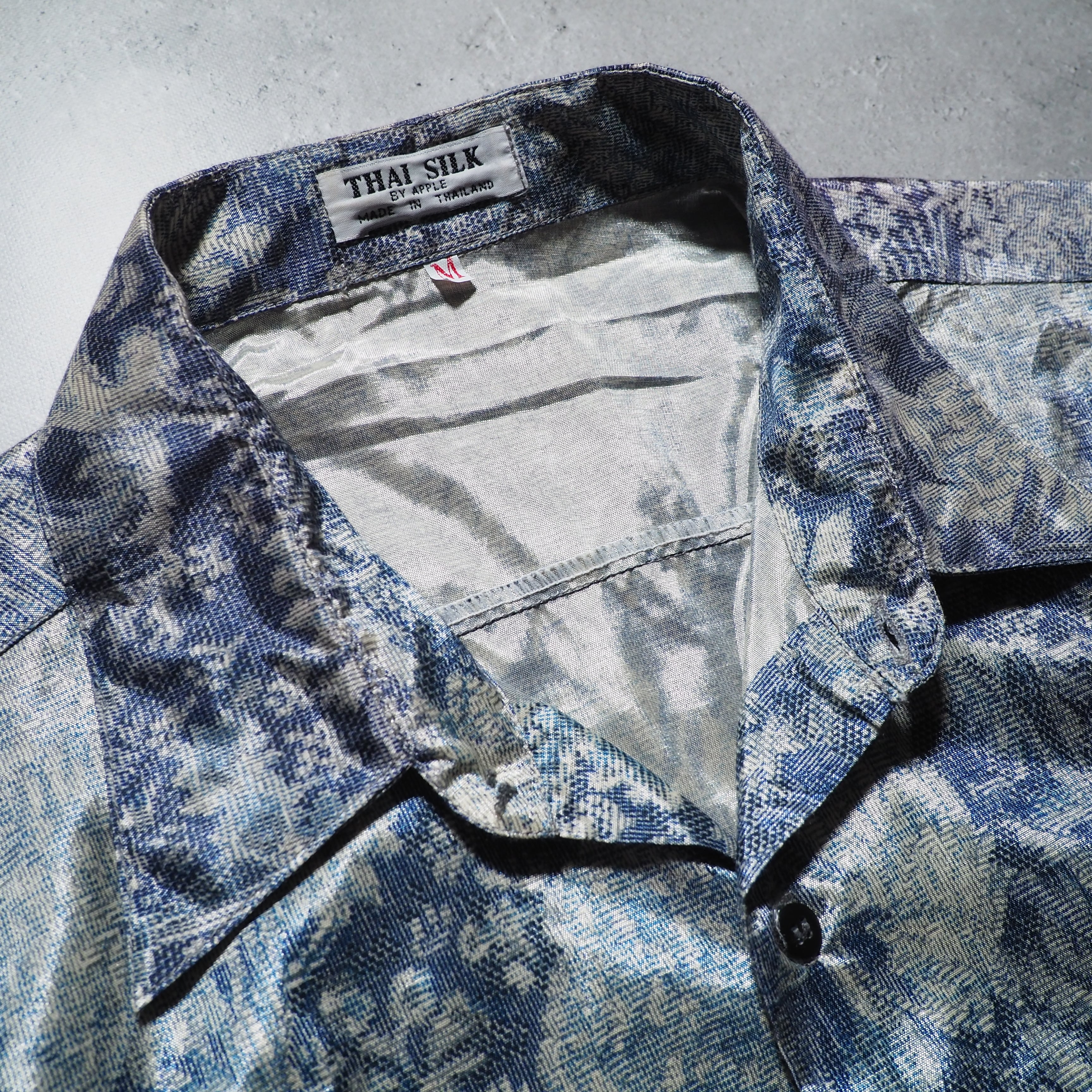 1990s ” Thai silk ” Cold contemporary art pattern Design vintage SS drape shirt