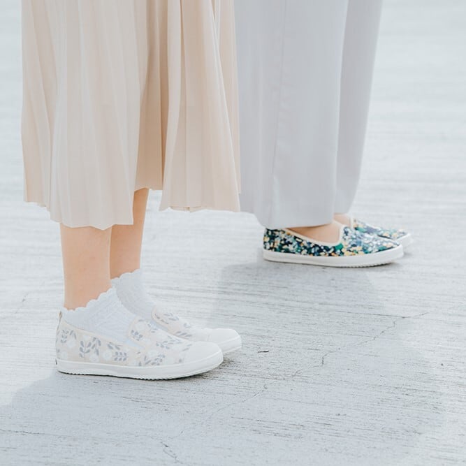 美品☆セシリーバンセン バレエシューズ 22.5㎝ 白 刺繍 スリッポン 室内外 シューズ 2．25FTW30011 | CECILIE BAHNSEN (Women