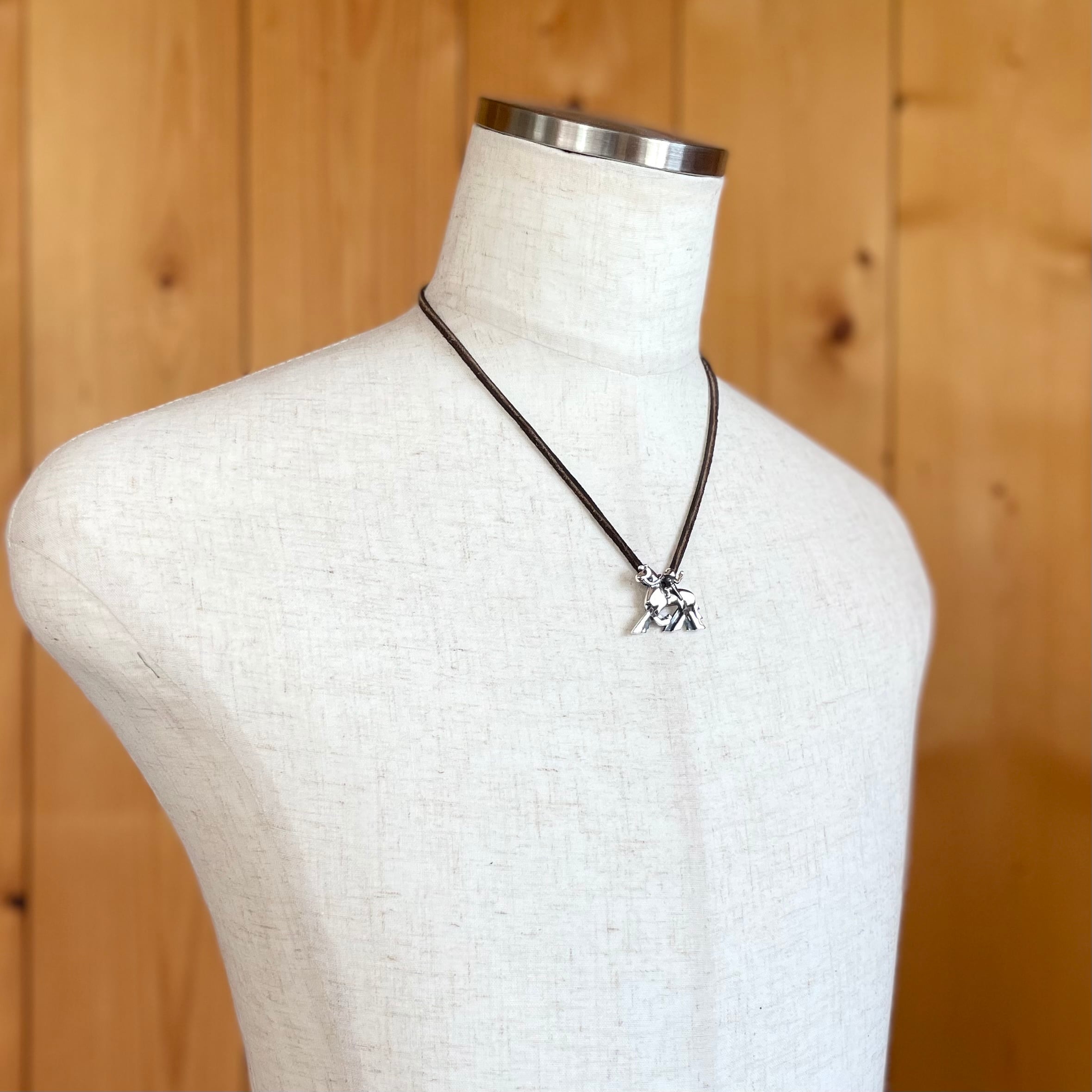 ヴァイキング　viking ネックレス ヴァイキング スレイプニル ペンダント［シルバー925］鹿革紐付