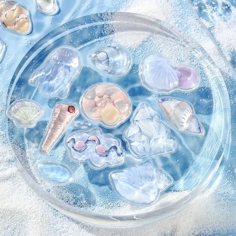 【正規品】ボンドロうるちゅるきゅるるん ウォータータイルシール他まとめ売り４２枚 きゅるるんシール 海の生き物 | rocca rocco
