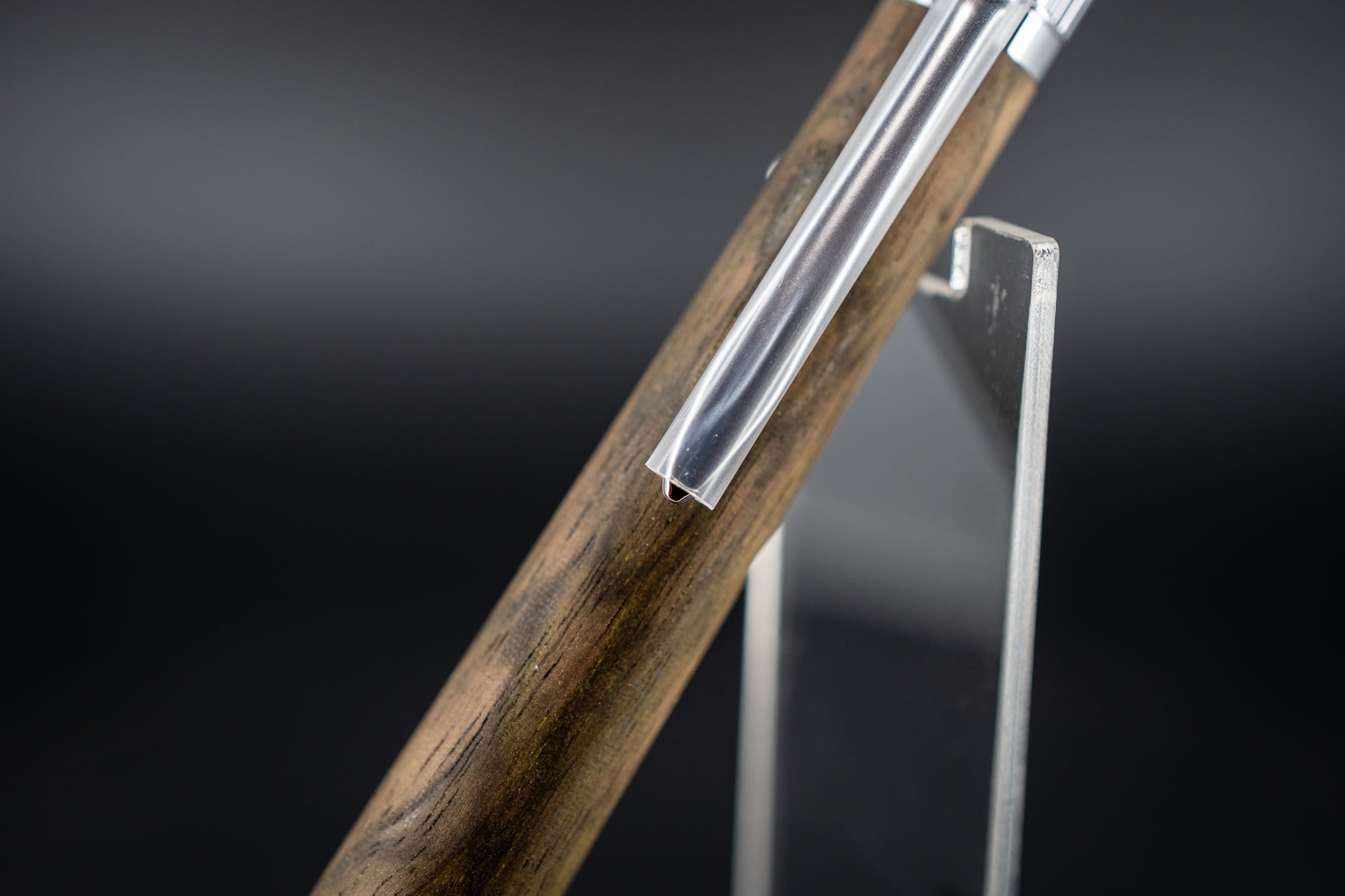 魅惑の黒い紋様】黒柿 孔雀杢 特上 ③ silver MP | 木軸ペン工房 金杢犀