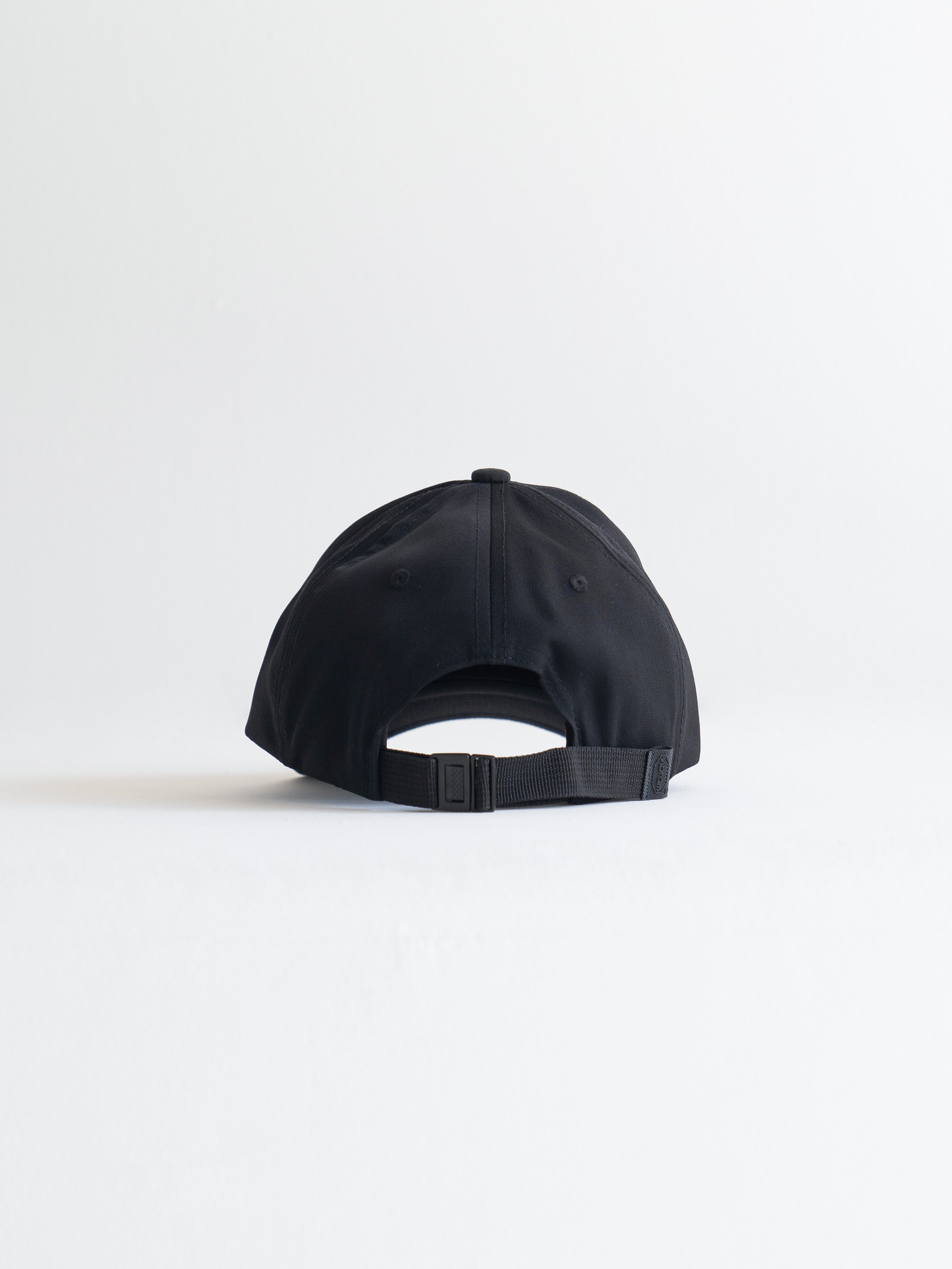 SU Yusuke Seki x SU limited edition Cap BLACK × BLACK SU-00