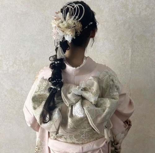 Hanakanzashi girly pink arrange