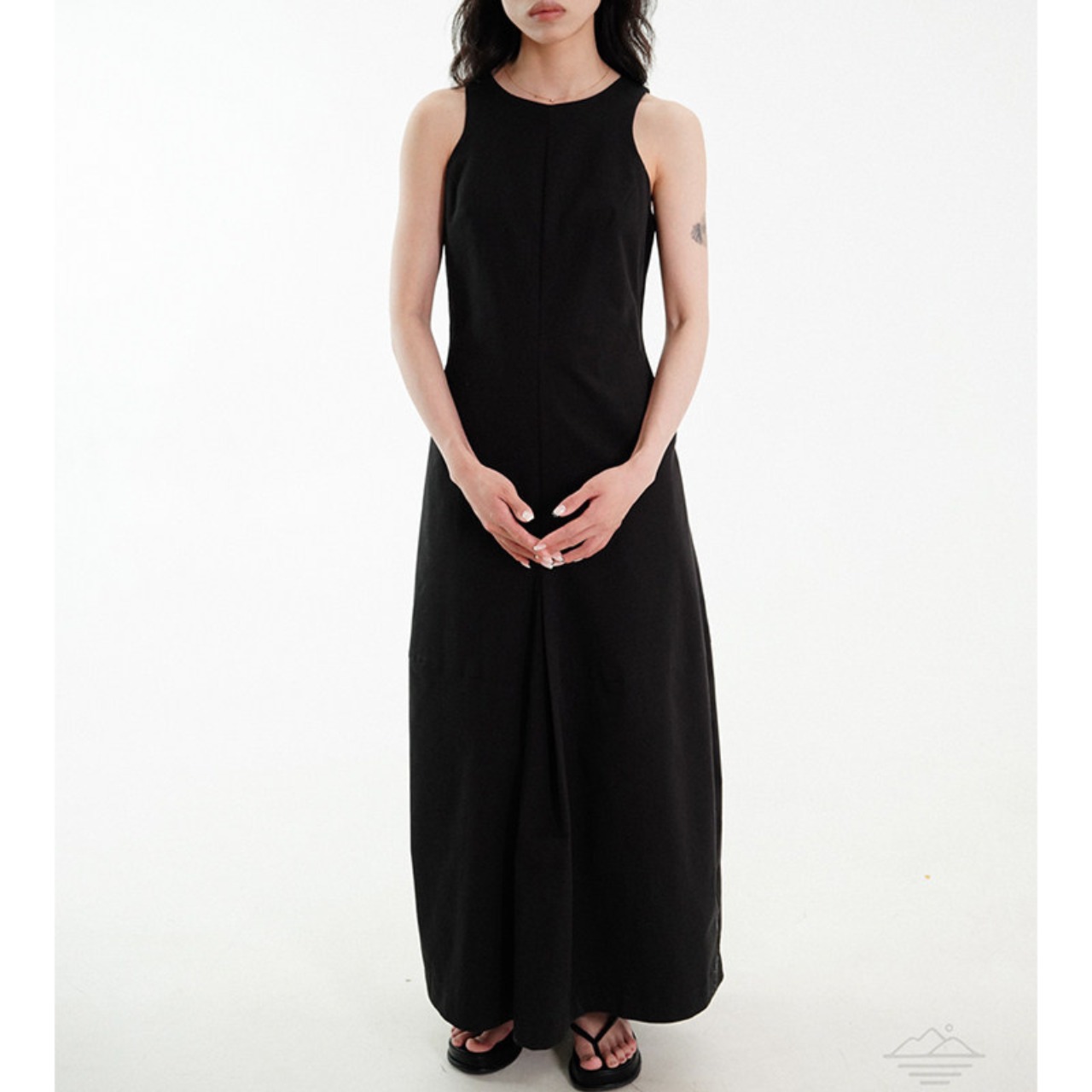 Sleeveless Tapered dress  T4493